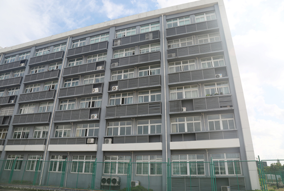 5bac8b59d1549.jpg 办公楼副本.jpg